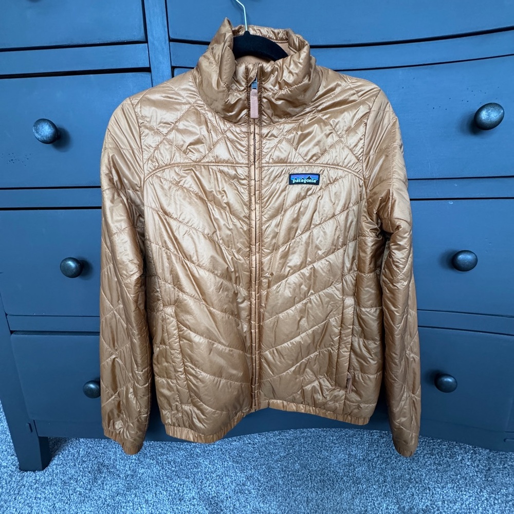 NWOT Patagonia Nano Puff Jacket